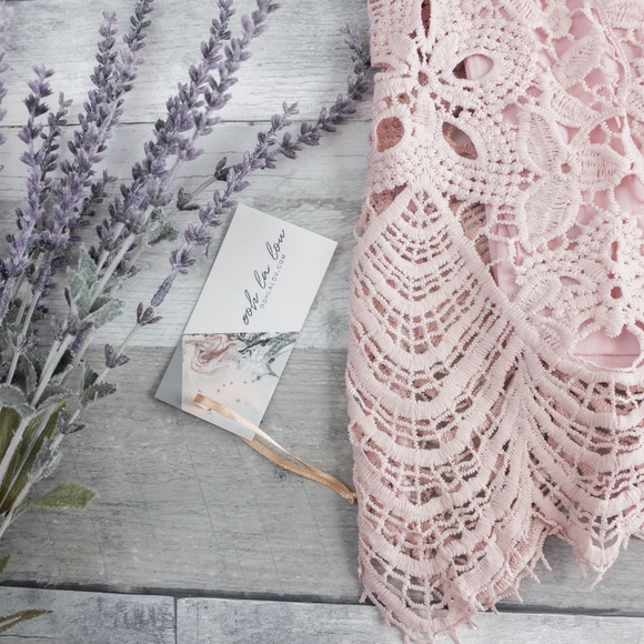 'Bat Your Lashes' Skirt - Picture 2 of 6